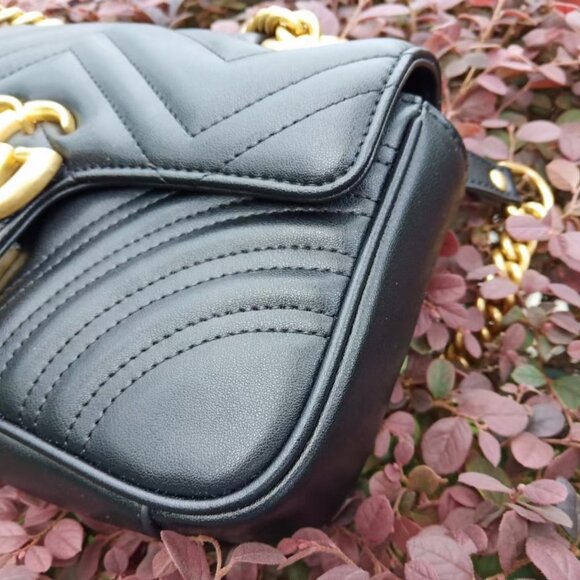 GUCCI Marmont Crossbody Shoulder Bag 26 - Picture 2 of 7